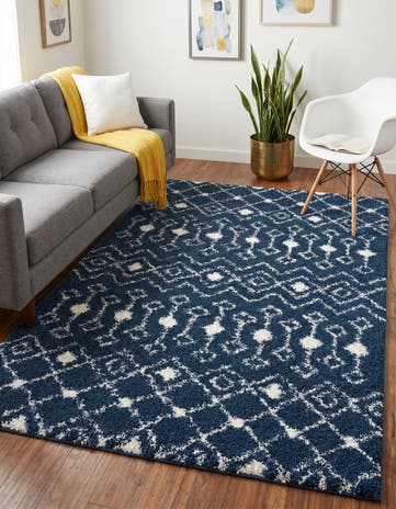 7' x 10' Moroccan Trellis Shag Rug