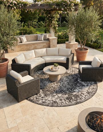 Charcoal Gray Easy-Clean Jill Zarin Indoor / Outdoor Round Rug
