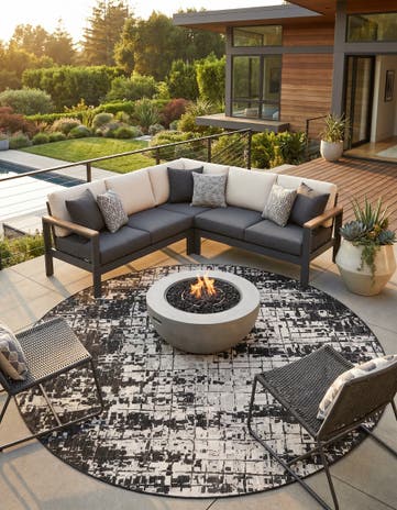 12' x 12' Easy-Clean Modern Indoor / Outdoor Round Rug