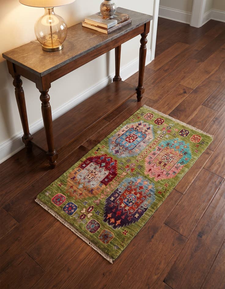 Detail image of 1' 10 x 3' 4 Hand Knotted Ariana Ziegler Rug