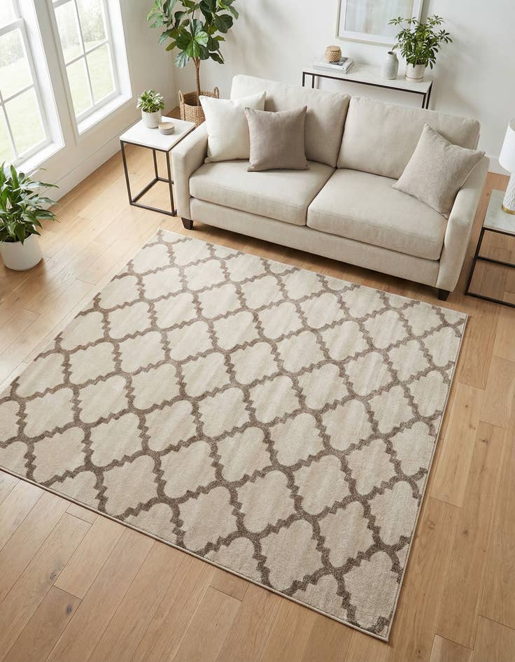 Detail image of 7' 10 x 7' 10 Lattice Square Rug