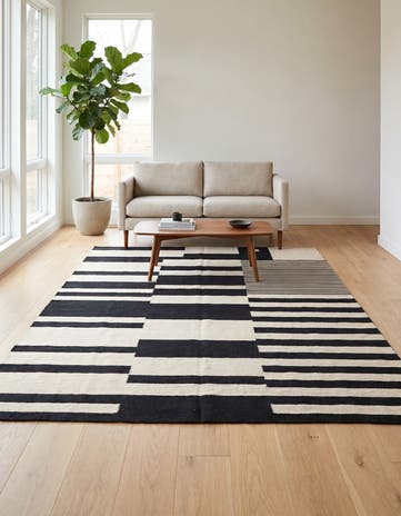 5' 1 x 6' 10 Hand Woven Kilim Modern Wool Rug