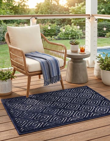 2' x 3' Easy-Clean Sabrina Soto Indoor / Outdoor Rug