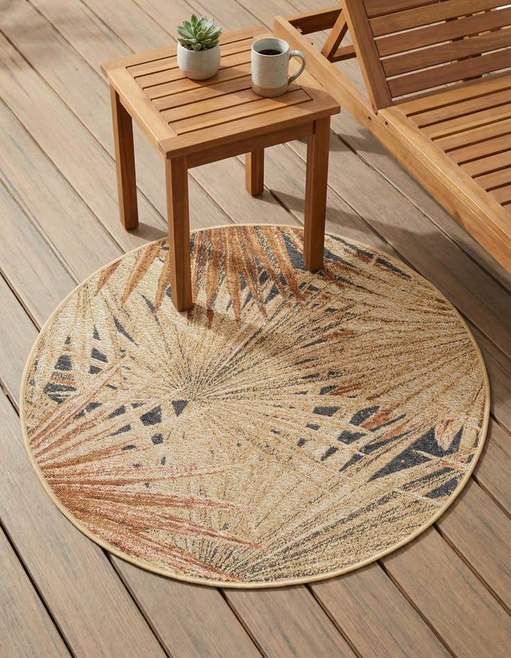 Detail image of 3' x 3'  Washable Botanical Indoor / Outdoor Round Rug