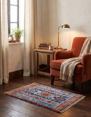 1' 4 x 2' Hand Knotted Ziegler Rug
