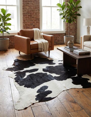5' 2 x 6' 6 Cowhide Leather Rug