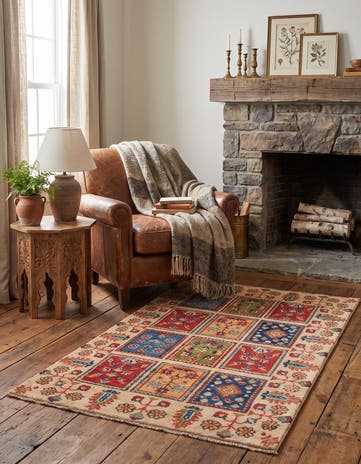 2' 8 x 4' 6 Hand Knotted Kazak Rug