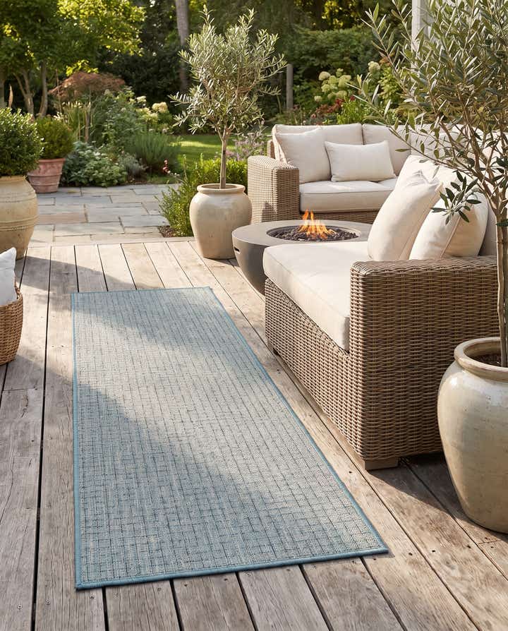 2' x 8' Easy-Clean Checkered Indoor / Outdoor Runner Rug