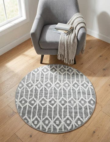 Gray Lattice Trellis Round Rug