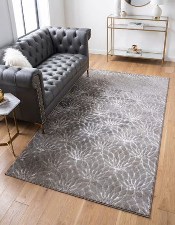 5' 3 x 8' Marilyn Monroe™ Glam Dahlia Rug