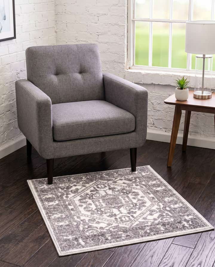 3' 3 x 3' 3 Boston Square Rug