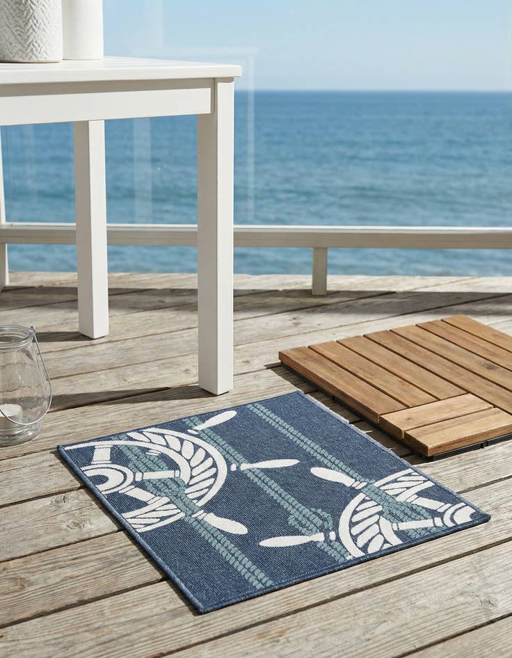 Detail image of 1' 3 x 1' 3 Washable Coastal Indoor / Outdoor Sample Rug