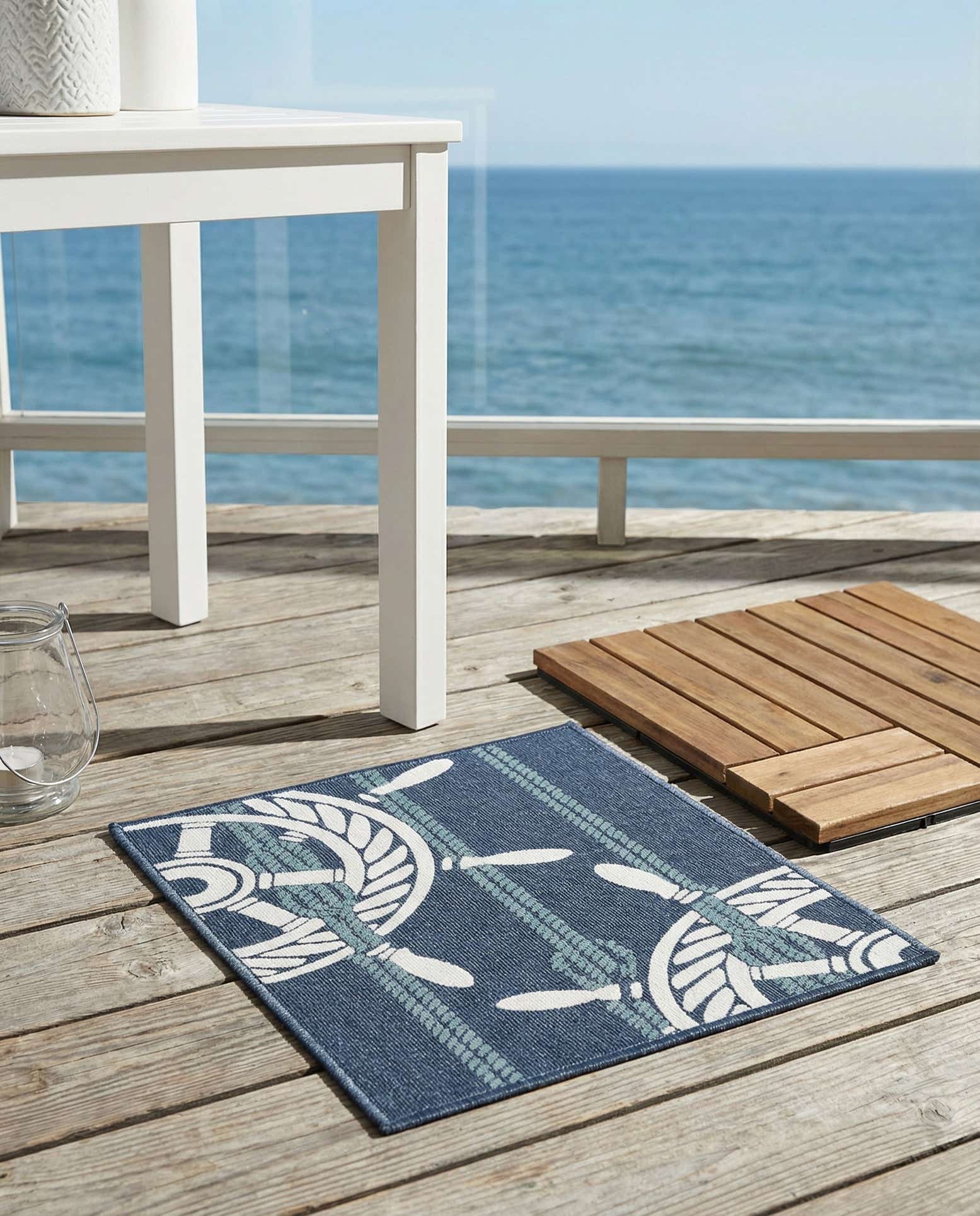 1' 3 x 1' 3 Easy-Clean Coastal Indoor / Outdoor Sample Rug