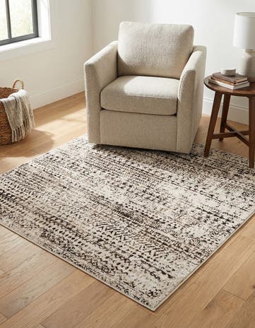 5' 3 x 5' 3 Hermitage Square Rug