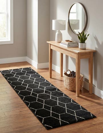 2' x 6' Lattice Frieze Runner Rug