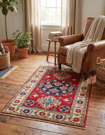 2' 8 x 4' 3 Hand Knotted Kazak Rug