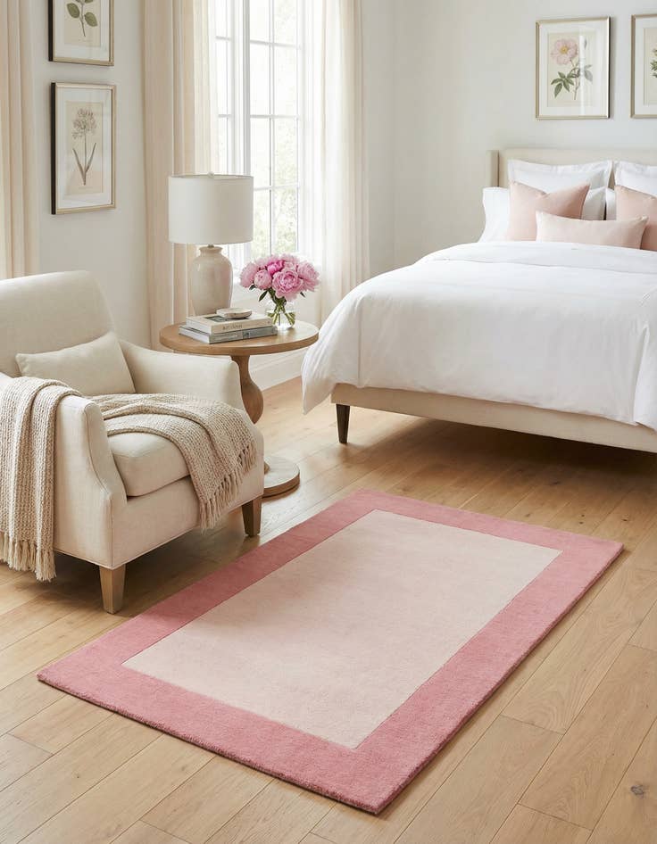 Detail image of 2' 7 x 4' 11 Hand Knotted Darya Wool Rug