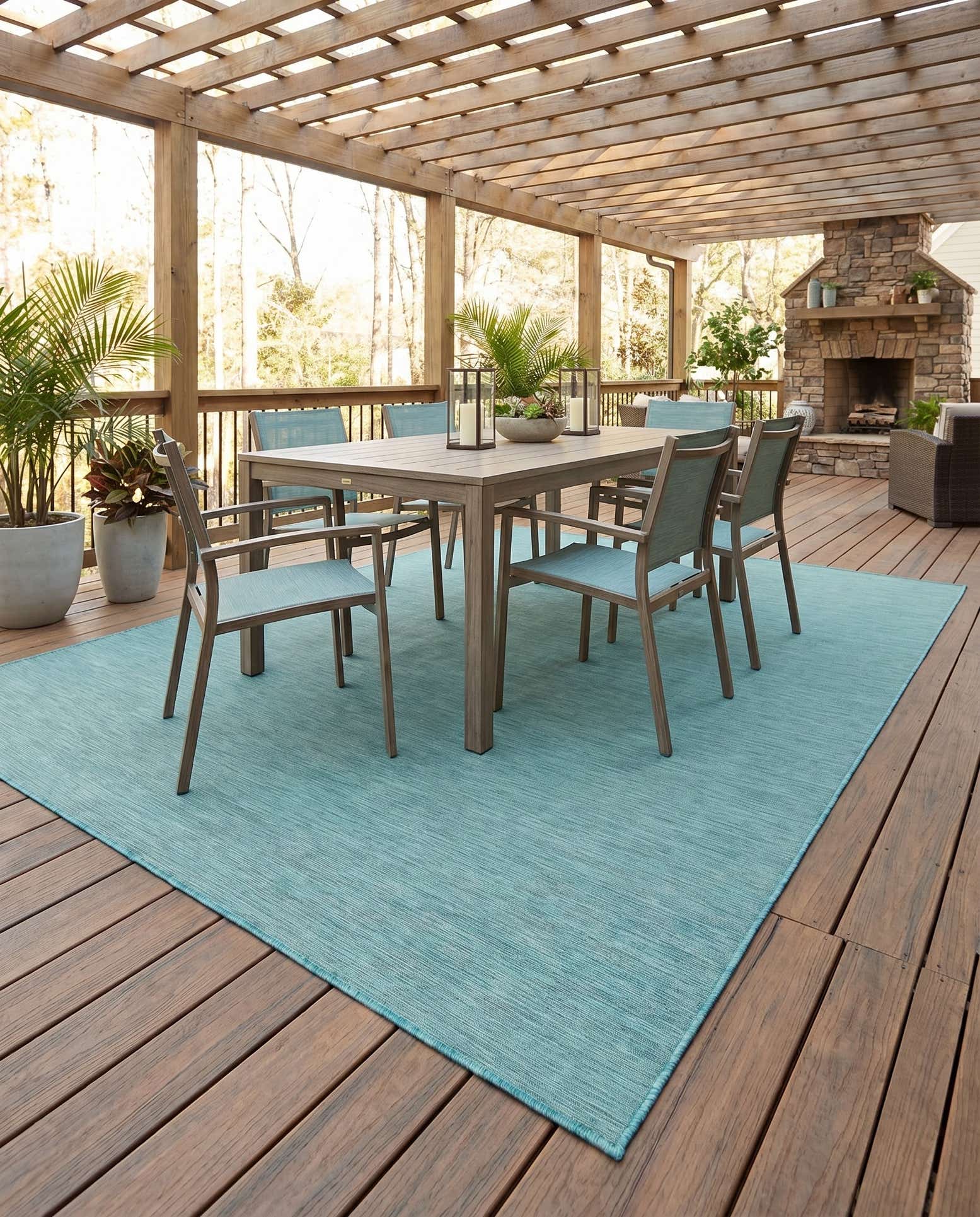 7' 5 x 10' Easy-Clean Solid Indoor / Outdoor Rug