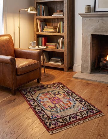 1' 4 x 2' Hand Knotted Ziegler Rug