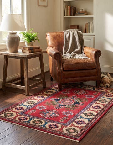 2' 7 x 4' Hand Knotted Kazak Rug