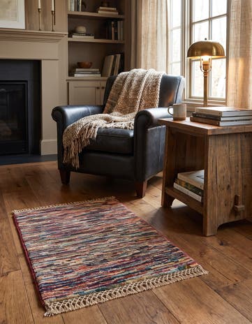 1' 4 x 2' Hand Knotted Ziegler Rug