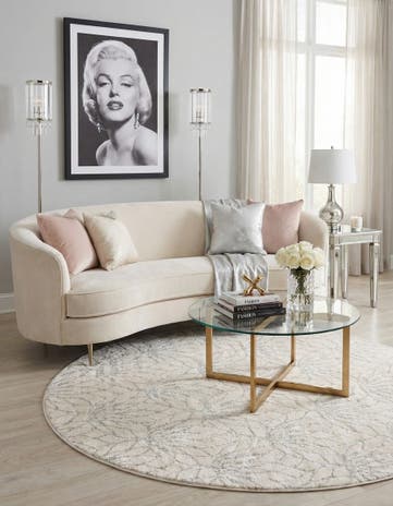 White Silver Marilyn Monroe&trade; Glam Dahlia Round Rug