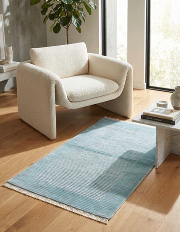 2' 7 x 5' Hand Knotted Darya Wool Rug