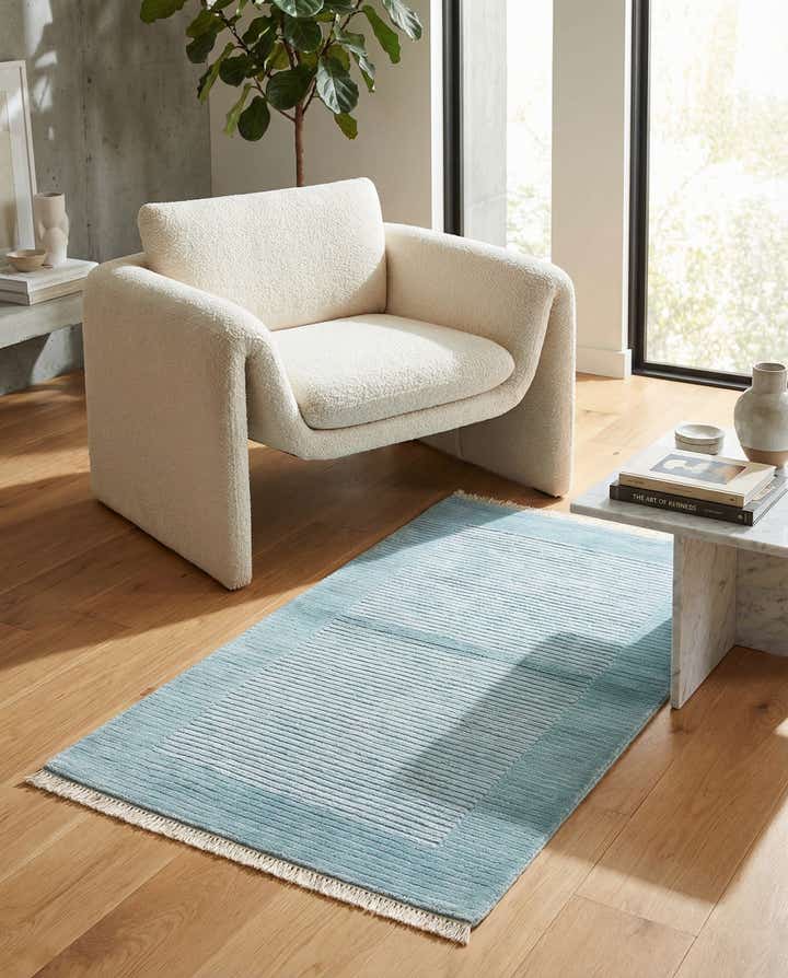 2' 7 x 5' Hand Knotted Darya Wool Rug