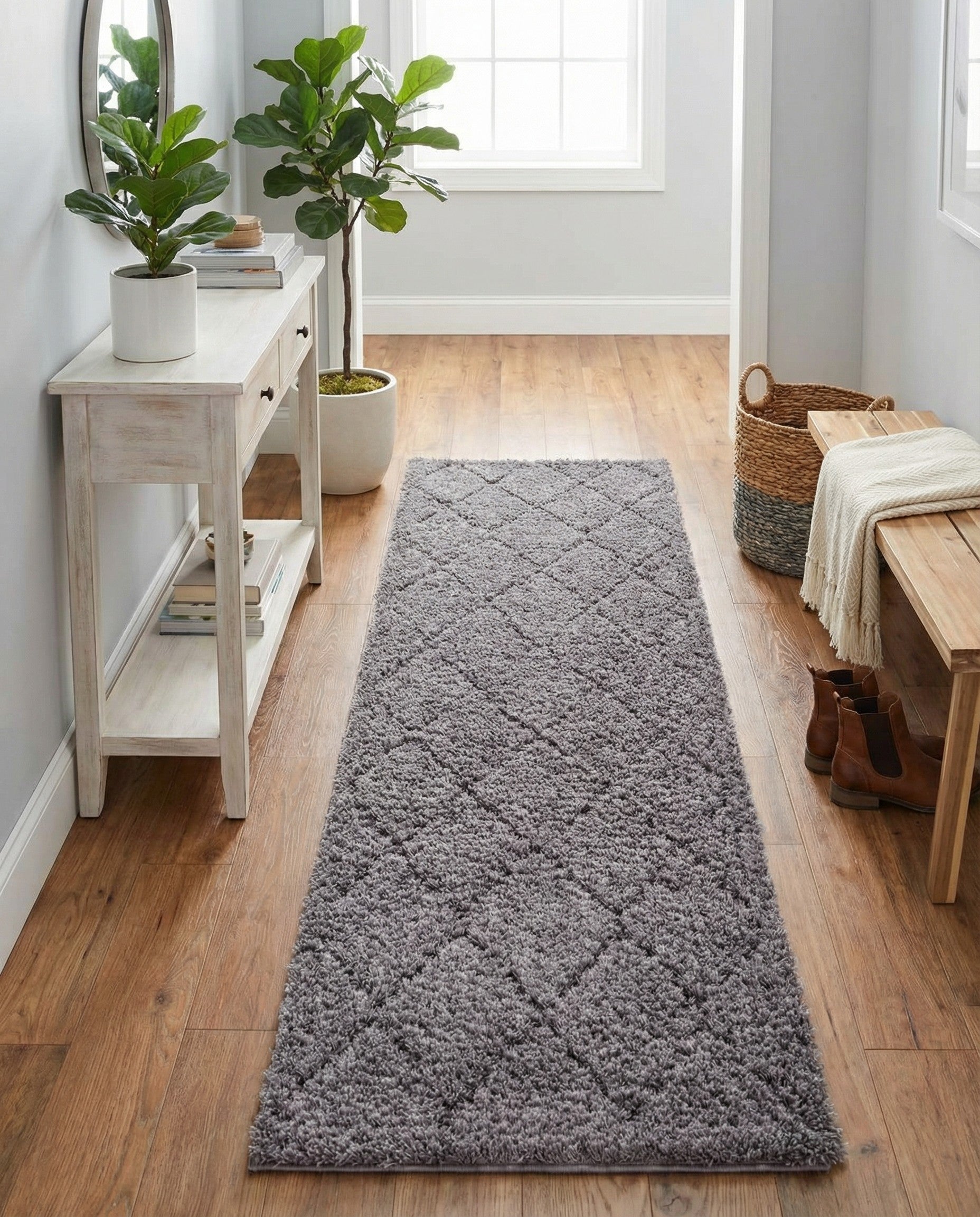 2' x 6' 9 Trellis Shag Runner Rug