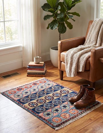 1' 4 x 2' Hand Knotted Ziegler Rug