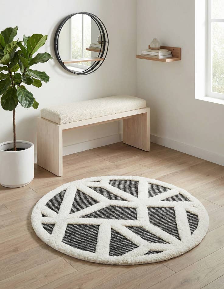 Detail image of 3' x 3' Prismatic Round Rug