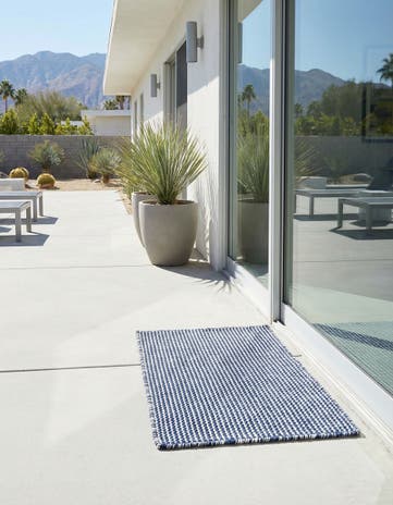 Navy Sky Easy-Clean Jill Zarin Palm Springs Indoor / Outdoor Rug