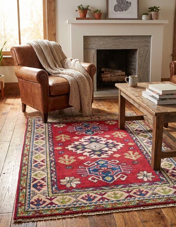 2' 8 x 4' Hand Knotted Kazak Rug