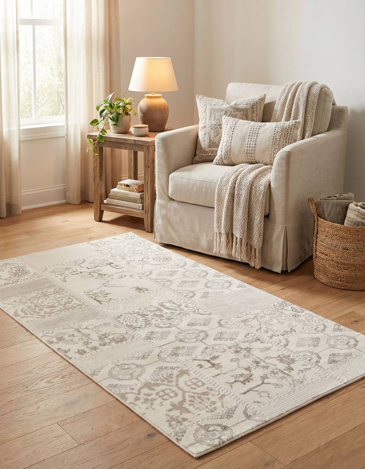 Detail image of 2' 7 x 5' Elise Rug