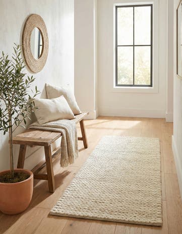 2' x 5' 1 Hand Woven Lana New Zealand Wool Runner Rug