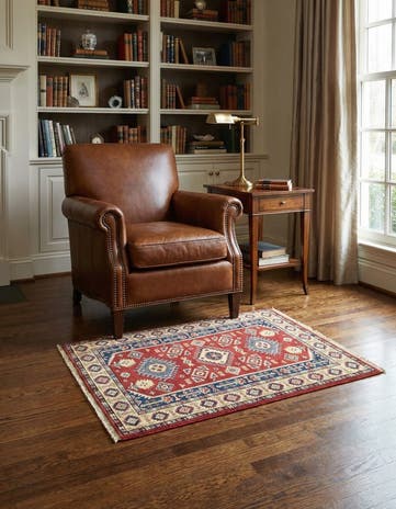 2' 8 x 4' Hand Knotted Kazak Rug