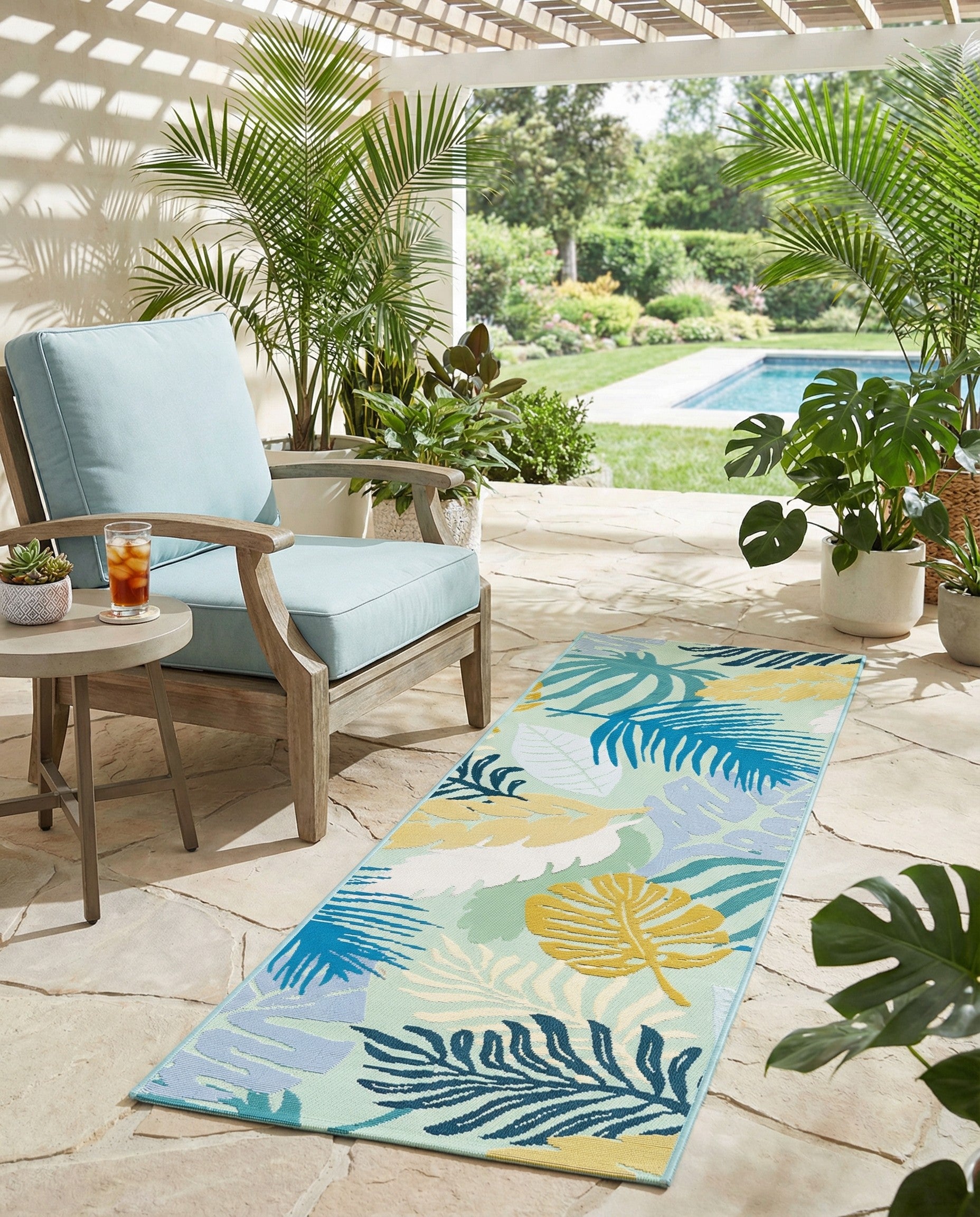 2' x 6' Easy-Clean Botanical Indoor / Outdoor Runner Rug