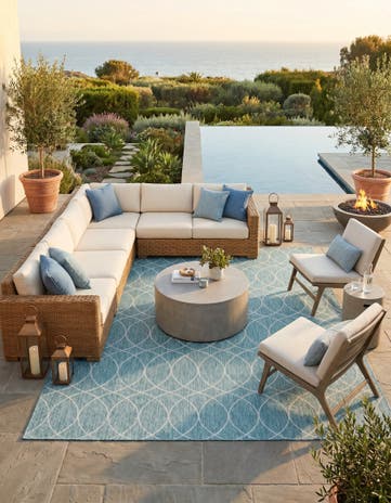 9' x 12' Easy-Clean Lattice Indoor / Outdoor Rug