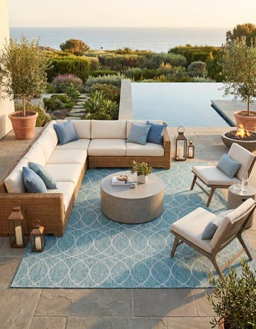 9' x 12' Easy-Clean Lattice Indoor / Outdoor Rug