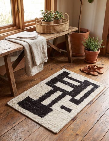 2' 1 x 2' 11 Hand Knotted Moroccan Wool Rug