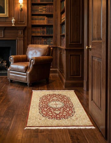 2' 7 x 4' Ghom Silk Rug