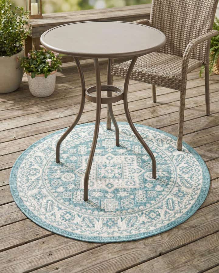 3' x 3' Easy-Clean Aztec Indoor / Outdoor Round Rug