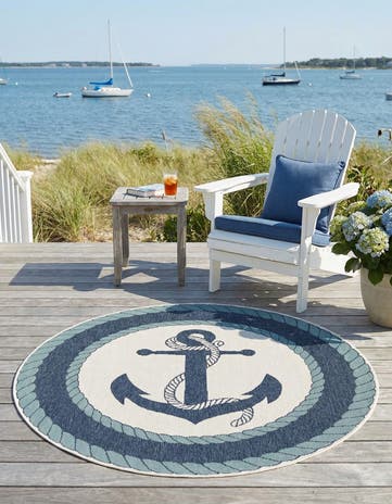 5' 3 x 5' 3 Easy-Clean Coastal Indoor / Outdoor Round Rug