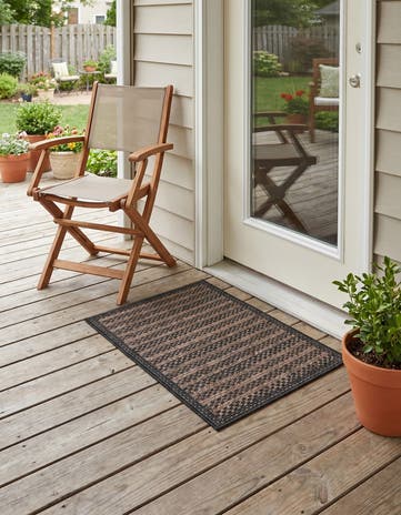 2' 2 x 3' Easy-Clean Border Indoor / Outdoor Rug