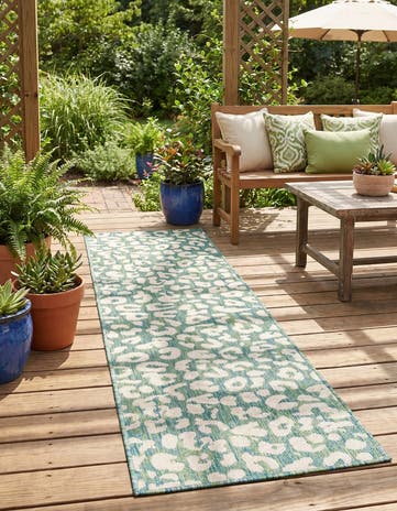 2' x 8' Easy-Clean Safari Indoor / Outdoor Runner Rug