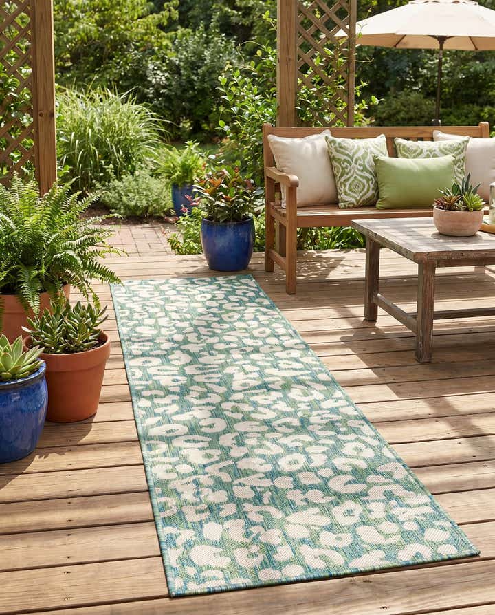 2' x 8' Easy-Clean Safari Indoor / Outdoor Runner Rug