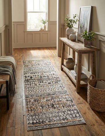 Beige Leipzig Runner Rug