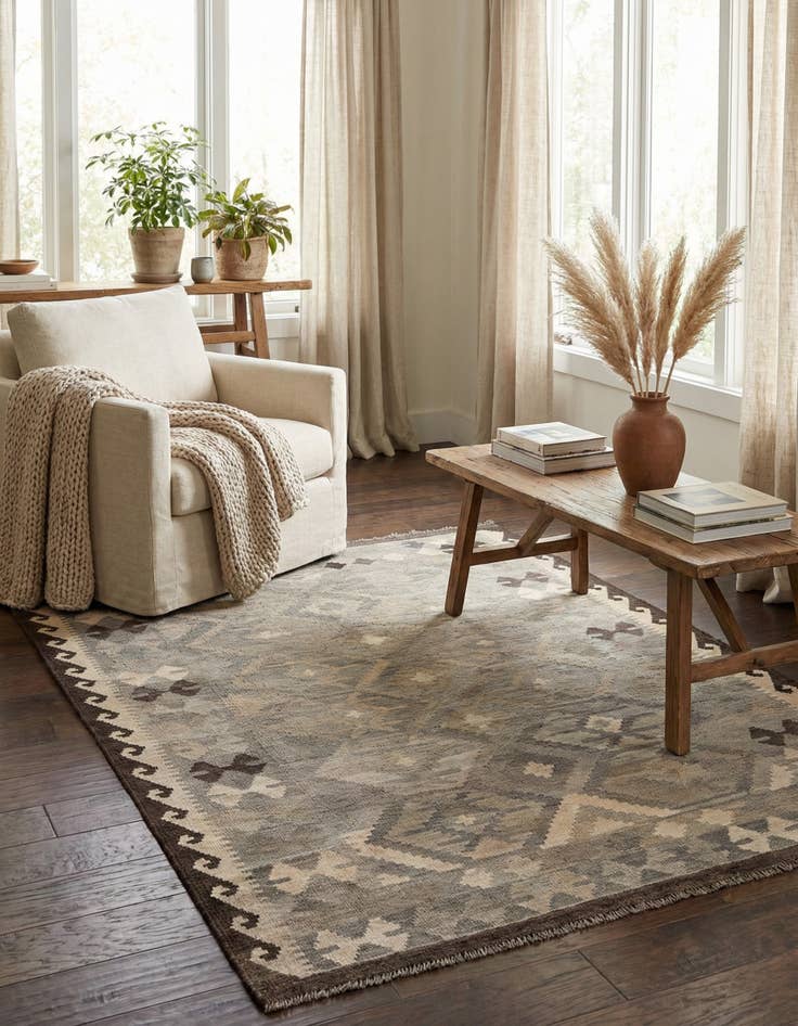 Detail image of 4' 11 x 6' 5 Hand Woven Kilim Maymana Wool Rug