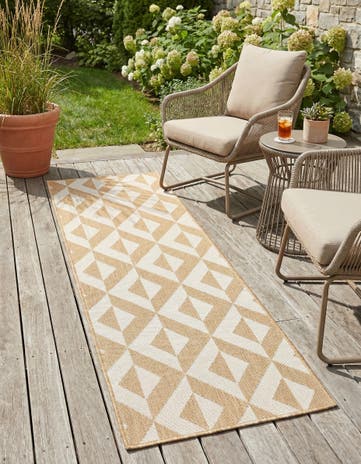 2' x 6' Easy-Clean Jill Zarin Napa Indoor / Outdoor Runner Rug