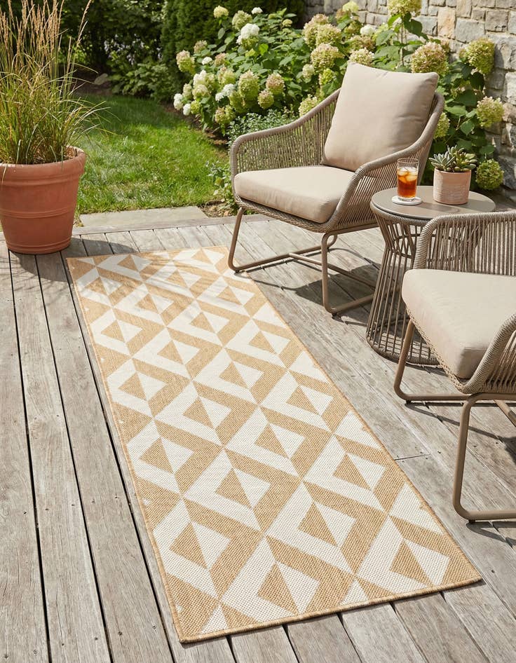 Detail image of 2' x 6' Easy-Clean Jill Zarin Napa Indoor / Outdoor Runner Rug
